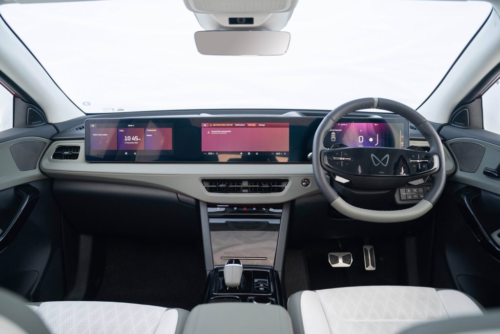 Mahindra BE